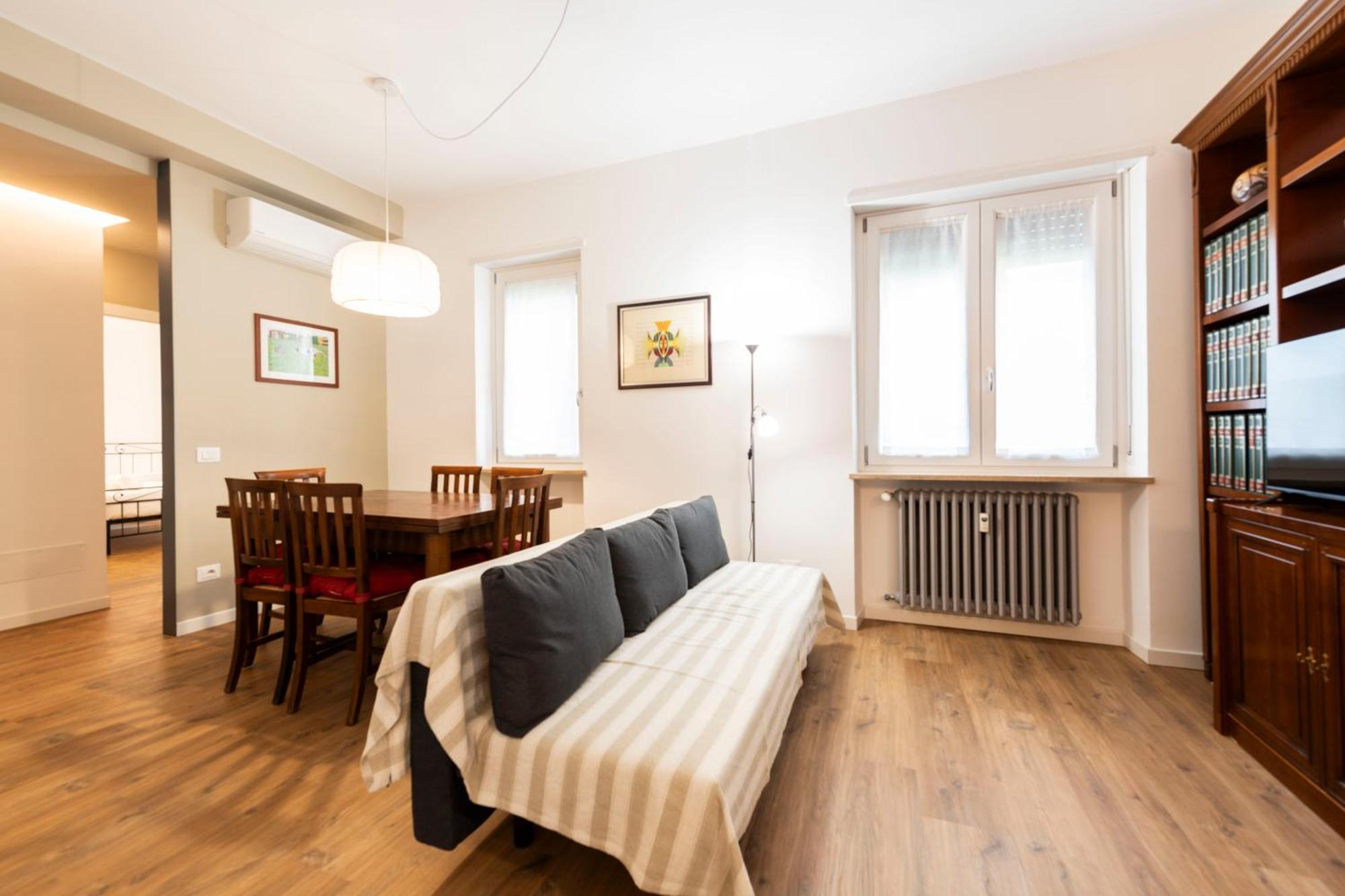 Three Balconies Apartment ヴェローナ エクステリア 写真