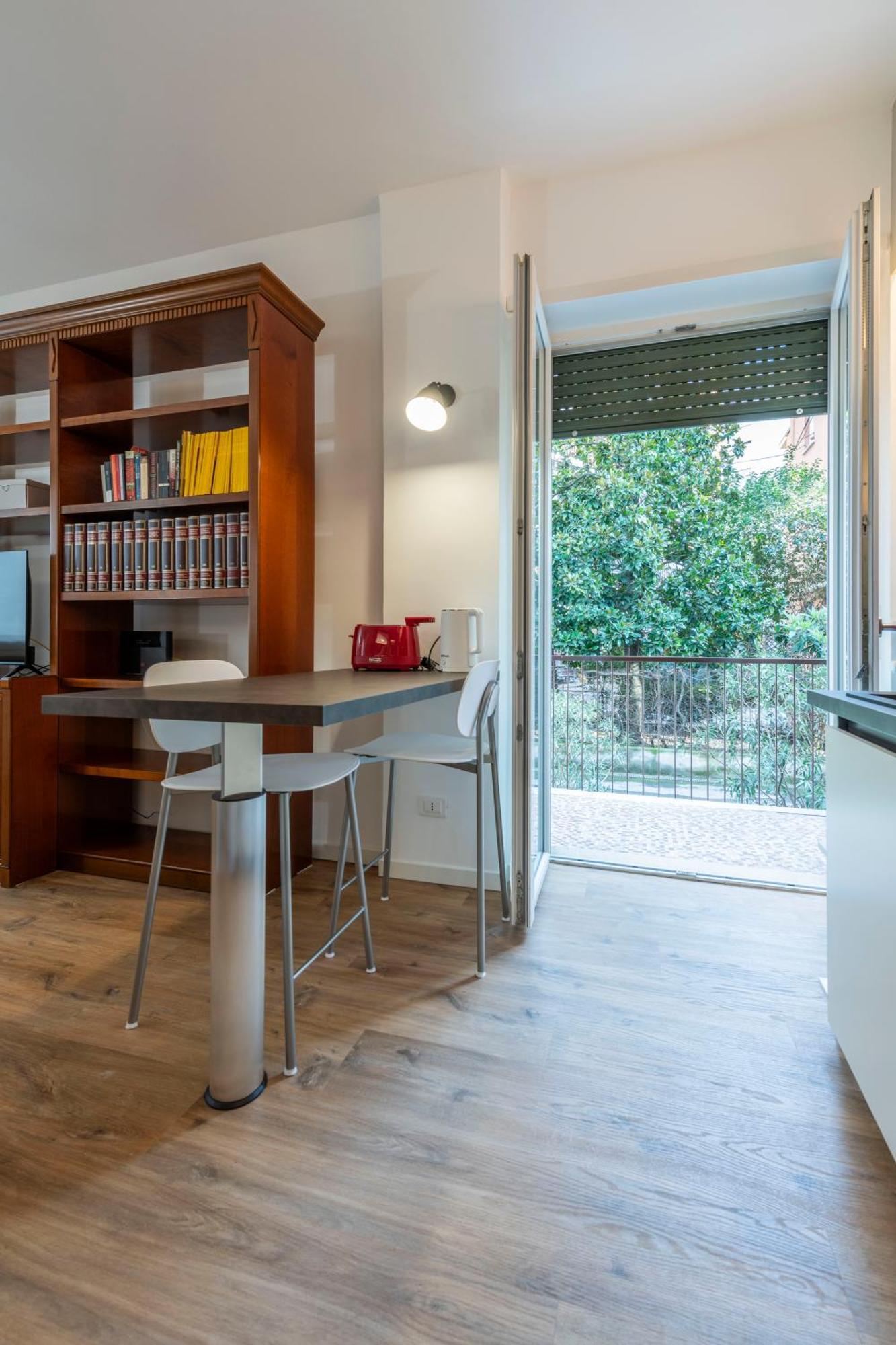 Three Balconies Apartment ヴェローナ エクステリア 写真